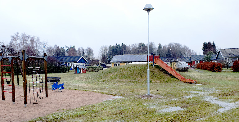 Lekplatsen innan renoveringen.