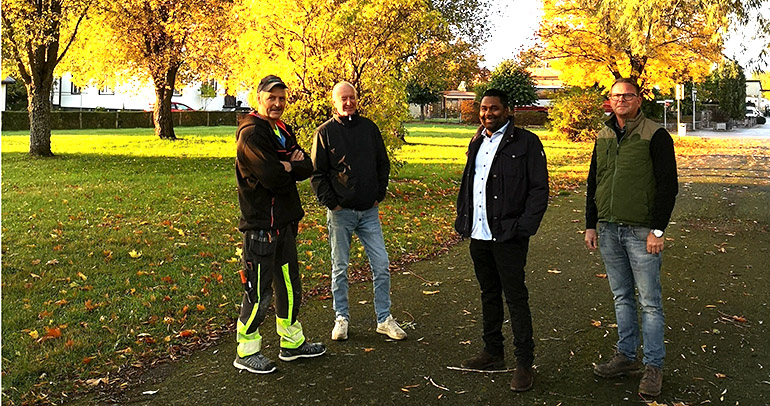 Stavre/LKV Byggs representanter och Daniel Andersson och Peter Lundberg