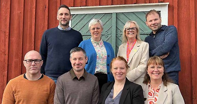 Övre raden från vänster: Johan Skoglund, Sofia Svensson, Nettan Larsson och Andreas Hasselteg. Nedre raden från vänster: Morten Sörö, Patrick Johansson, Cecilia Trolin och Tina Hededal.